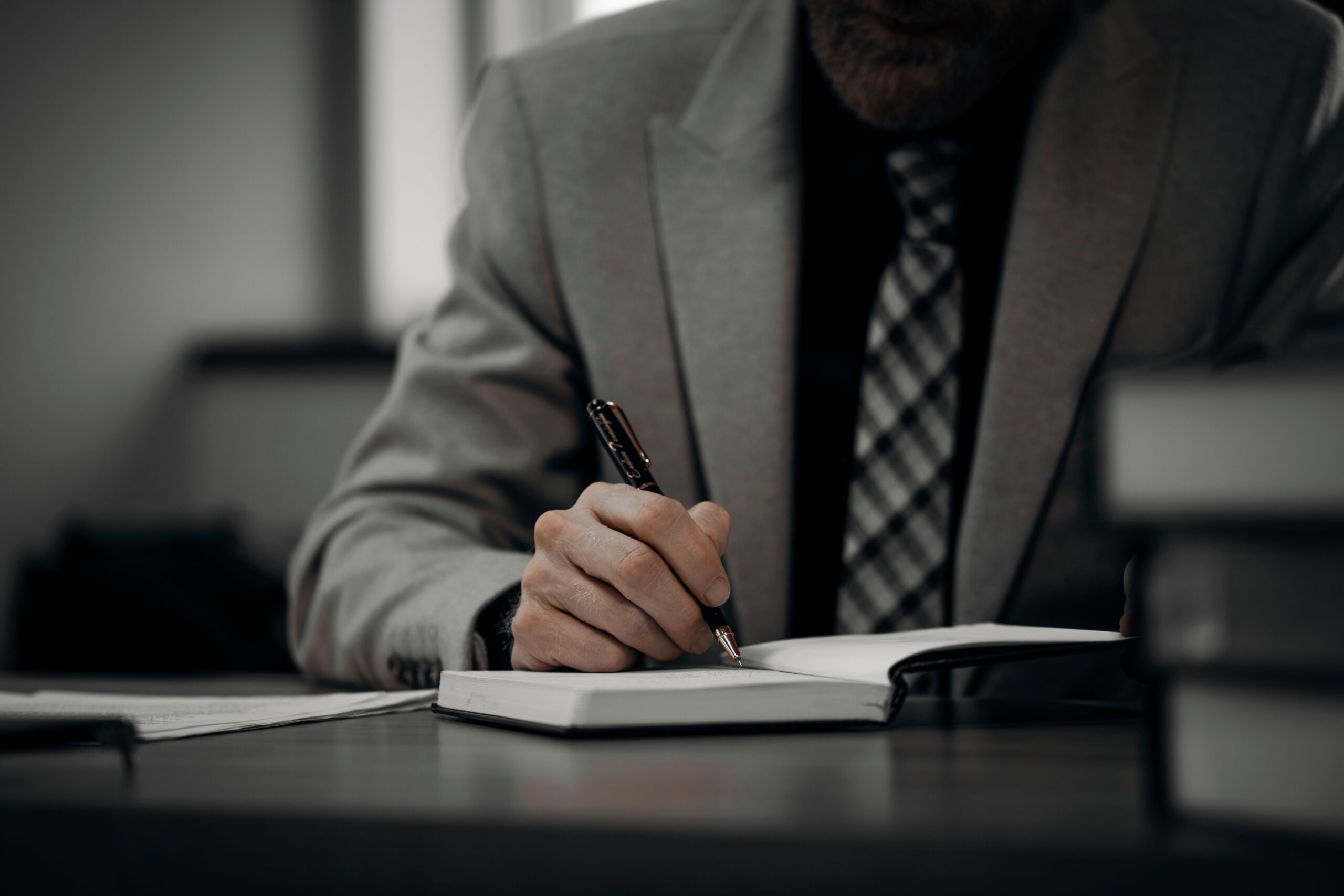 Authors & Consultants Services